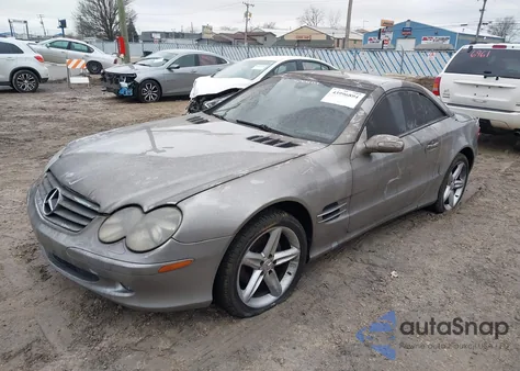2006 Mercedes-Benz Sl 500 z USA, uszkodzony, nr VIN WDBSK75F06F111130